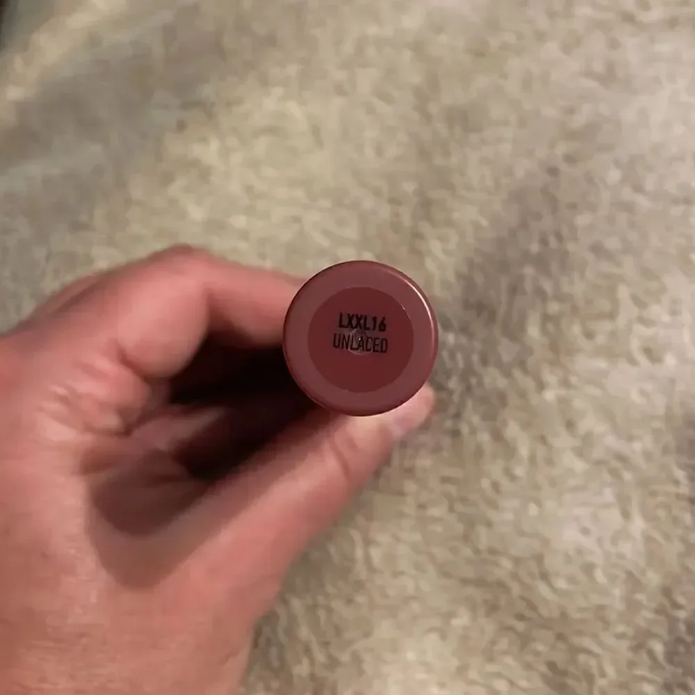 ✨NYX Lingerie XXL Matte Liquid Lipstick - Unlaced, NIP